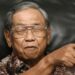 Rokok Cap Korma dan Bulu Jagung: Humor Spiritual Mbah Zayyadiy dan Mbah KH. Syamsuddin tentang Nafsu dan Martabat Tuan Rumah