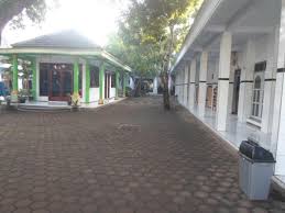 Ketika Santri Lama Saling Menyapa